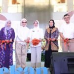 Tinawati Andra Soni membuka Pekan Dekranasda Kota Tangerang Selatan (Tangsel) di Lobi Pintu Selatan Mall Bintaro Jaya Xchange Mall. FOTO: Setda Prov Banten/PORTALBMI.ID