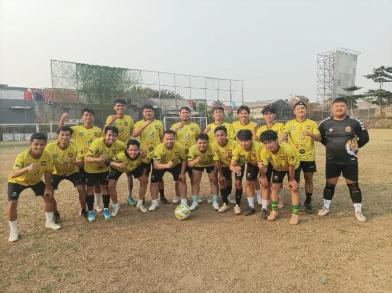 Karang Taruna Kecamatan Pamulang secara konsisten terus mewadahi minat dan bakat olahraga pemuda melalui kegiatan sepak bola rutin. FOTO: Henny06/PORTALBMI.ID