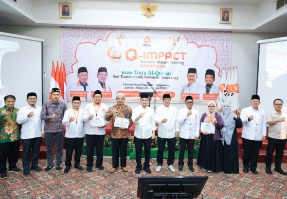 Achmad Dimyati Natakusumah menutup kegiatan Qur'ani Impact Training Banten 2026 bertajuk "1000 Duta Al-Qur'an dari Banten untuk Indonesia Emas 2045. FOTO: Setda Prov Banten/PORTALBMI.ID