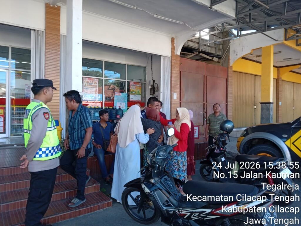 Polresta Cilacap melalui Polsek Cilacap Tengah menindaklanjuti laporan masyarakat yang disampaikan melalui layanan Call Center 110 pada Jumat. FOTO: Imam06/PORTALBMI.ID