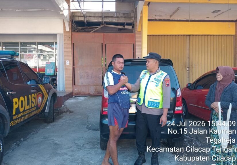 Polresta Cilacap melalui Polsek Cilacap Tengah menindaklanjuti laporan masyarakat yang disampaikan melalui layanan Call Center 110 pada Jumat. FOTO: Imam06/PORTALBMI.ID