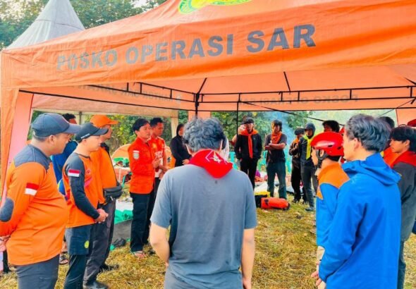 Tim SAR gabungan berhasil menemukan Neil Angkasa Satyanegara (13), remaja yang hanyut terbawa arus di Sungai Cisadane. FOTO: Henny06/PORTALBMI.ID