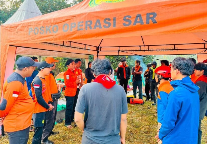 Tim SAR gabungan berhasil menemukan Neil Angkasa Satyanegara (13), remaja yang hanyut terbawa arus di Sungai Cisadane. FOTO: Henny06/PORTALBMI.ID