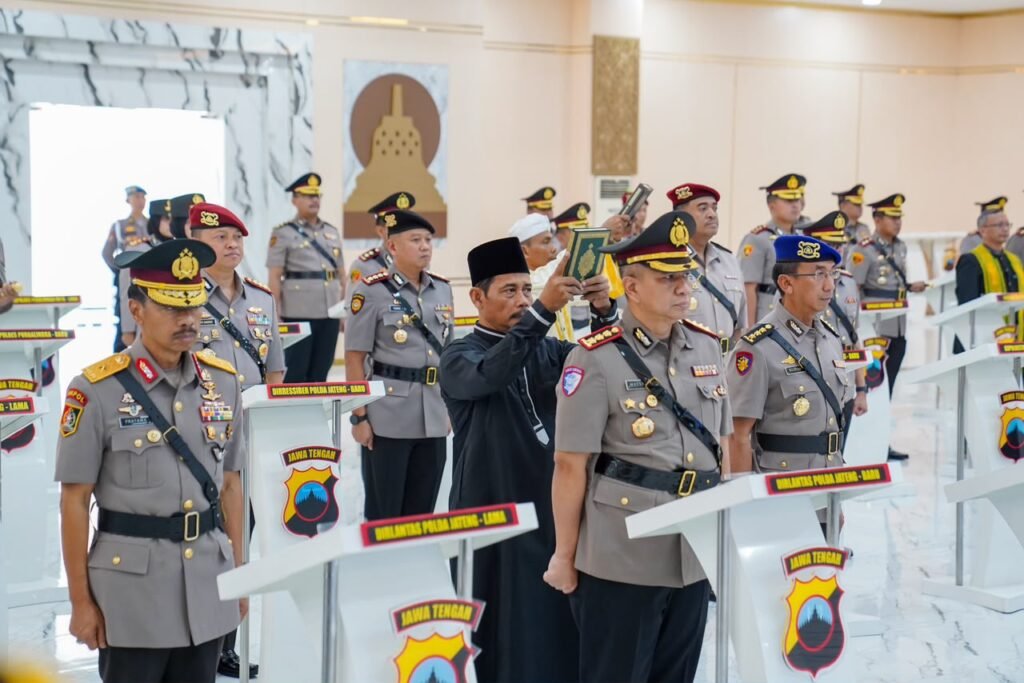 Sertijab 22 Pejabat Polda Jateng, Langkah Strategis Perkuat Soliditas dan Pelayanan Publik. FOTO: Bid Humas Polda Jateng/PORTALBMI.ID
