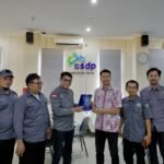 Pro Jurnalismedia Siber (PJS) melakukan kunjungan silaturahmi ke kantor PT ASDP Indonesia Ferry Cabang Merak, Provinsi Banten, Kamis (30/7/2026). FOTO: Budi05/PORTALBMI.ID