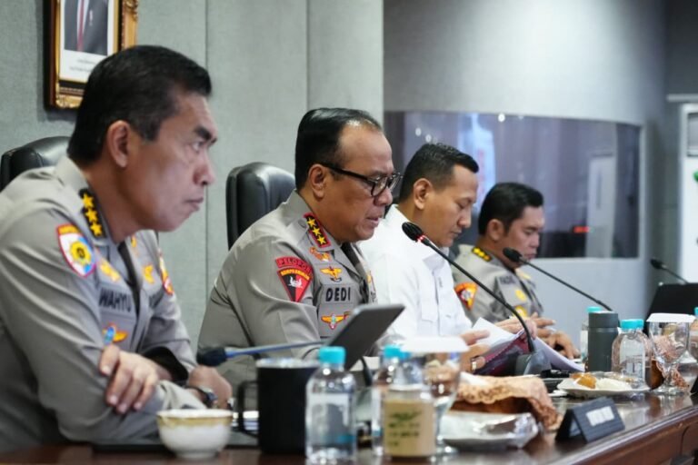 Rapat Terbatas di Istana Kepresidenan pada 28 Juli 2026 terkait antisipasi fenomena El Nino, cuaca ekstrem, serta kebakaran hutan dan lahan (Karhutla). FOTO : PORTALBMI.ID