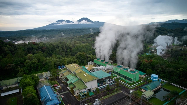 Pembangkit Listrik Tenaga Panas Bumi (PLTP) Lahendong. Foto: Dok. Website PLN