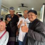 Peringatan Tumpek Krulut yang dimaknai sebagai Hari Kasih Sayang menjadi momentum bagi Gubernur Bali, Wayan Koster. FOTO: Istimewa