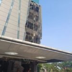 Kebakaran melanda Hotel Pullman yang terletak di Central Park, Grogol Petamburan, Jakarta Barat, pada Sabtu pagi, 1 Agustus 2026. FOTO: PORTALBMI.ID