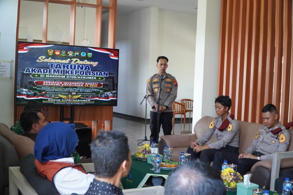 Polres Kebumen mendukung pelaksanaan Kegiatan Integratif Bhakti Taruna Akademi Kepolisian (Akpol) Tahun Anggaran 2026 yang diawali dengan penyambutan enam Taruna Akpol di Makodim 0709/Kebumen. FOTO:  Humas Polres Kebumen/PORTALBMI.ID