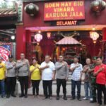 Kapolres Tangsel AKBP Boy Jumalolo, S.H., S.I.K., M.H. menghadiri kegiatan peringatan Hari Ulang Tahun Vihara Boen Hay Bio ke-337 yang berlokasi di Jalan M Arohim, Cilenggang, Serpong, Kota Tangerang Selatan. FOTO: PORTALBMI.ID