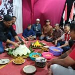 Malam tirakatan memperingati Hari Kemerdekaan Republik Indonesia ke 81 dirayakan meriah oleh warga Jalan Jatisari. FOTO: Imam06/PORTALBMI.ID