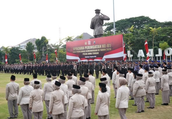 Kepolisian Daerah Jawa Tengah menggelar upacara bendera memperingati Hari Ulang Tahun ke-81 Kemerdekaan Republik Indonesia, Senin (17/8/2026). FOTO: Humas Polda Jateng/PORTALBMI.ID