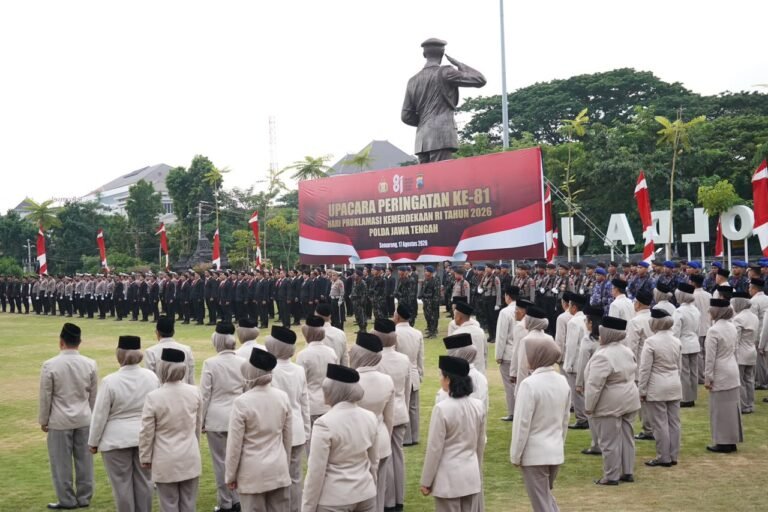 Kepolisian Daerah Jawa Tengah menggelar upacara bendera memperingati Hari Ulang Tahun ke-81 Kemerdekaan Republik Indonesia, Senin (17/8/2026). FOTO: Humas Polda Jateng/PORTALBMI.ID