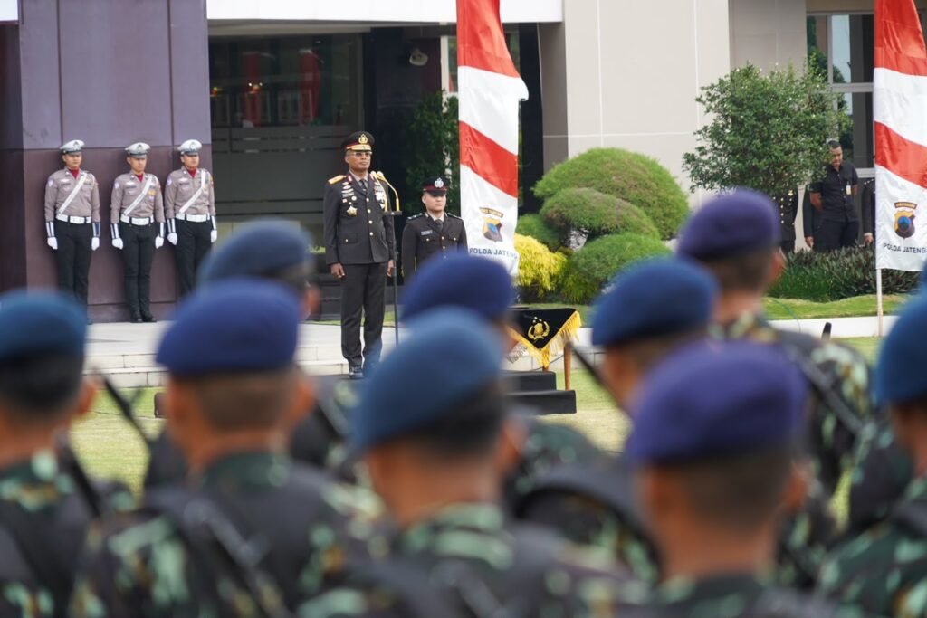 Kepolisian Daerah Jawa Tengah menggelar upacara bendera memperingati Hari Ulang Tahun ke-81 Kemerdekaan Republik Indonesia, Senin (17/8/2026). FOTO: Humas Polda Jateng/PORTALBMI.ID
