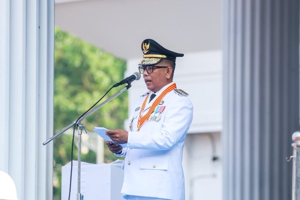 Gubernur Banten Andra Soni mengajak semua pihak untuk meneruskan perjuangan para pahlawan dan mengisi kemerdekaan dengan semangat membangun bangsa. FOTO: PORTALBMI.ID