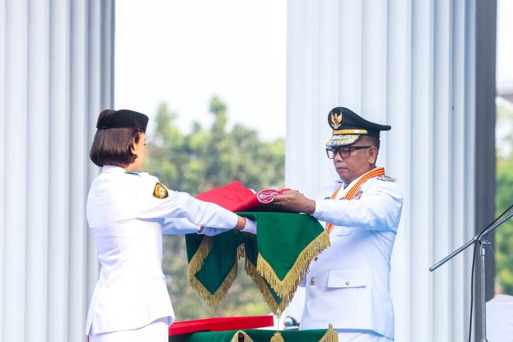 Gubernur Banten Andra Soni mengajak semua pihak untuk meneruskan perjuangan para pahlawan dan mengisi kemerdekaan dengan semangat membangun bangsa. FOTO: PORTALBMI.ID