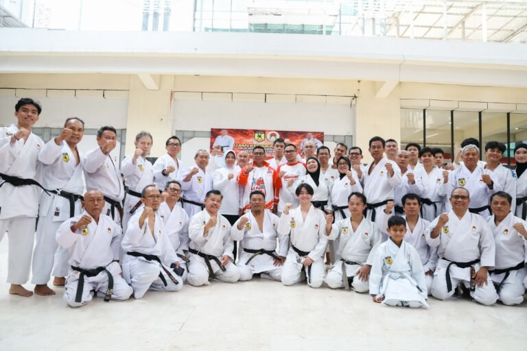 Ujian Kenaikan Tingkat (UKT) Institut Karate-Do Indonesia (INKAI) Tangerang Selatan Semester 2 Tahun 2026 di Aula Kantor Wali Kota Tangerang Selatan, Minggu (23/8/2026). FOTO: PORTALBMI.ID