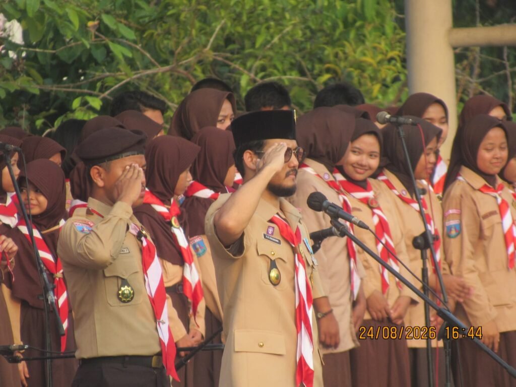 Upacara Peringatan Hari Ulang Tahun (HUT) ke-65 Gerakan Pramuka tingkat Kwartir Cabang (Kwarcab) Kota Cilegon berlangsung meriah, khidmat, dan penuh semangat kebersamaan. FOTO: PORTALBMI.ID