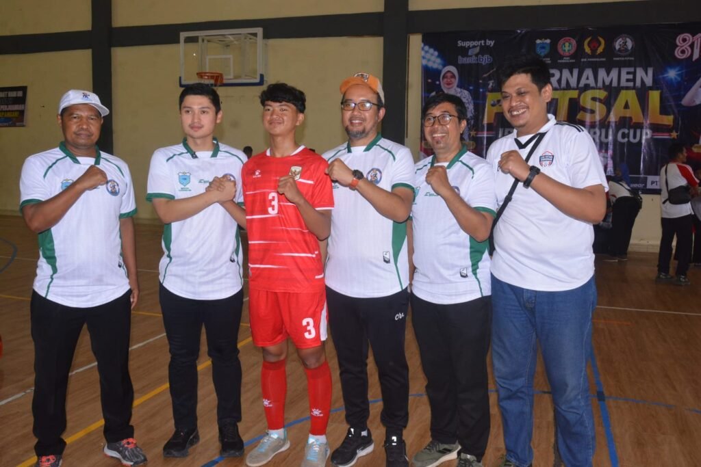 PGRI Kabupaten Pandeglang bersama Disdikpora Kabupaten Pandeglang menggelar Turnamen Futsal Ibunda Guru Cup. FOTO: Gofur06/PORTALBMI.ID