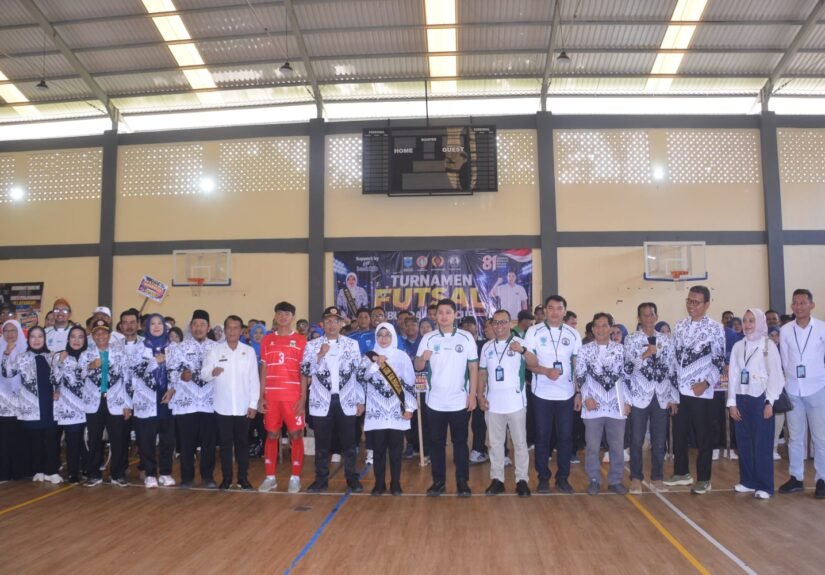 PGRI Kabupaten Pandeglang bersama Disdikpora Kabupaten Pandeglang menggelar Turnamen Futsal Ibunda Guru Cup. FOTO: Gofur06/PORTALBMI.ID