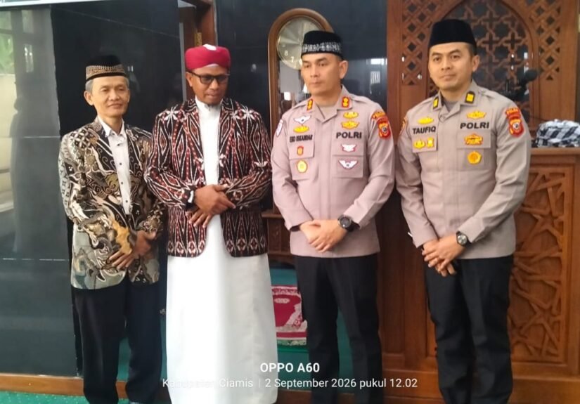 Kapolres Ciamis AKBP Eko Iskandar, S.H., S.I.K., M.Si., hadir dan memberi semangat kepada seluruh personel agar rutin melaksanakan kegiatan keagamaan. FOTO: Imam06/PORTALBMI.ID
