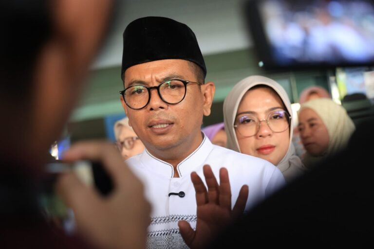 Andra soni bersama BPBD terus berkoordinasi dengan pos pengamatan gunung api, untuk memantau sebaran abu vulkanik dan memastikan langkah mitigasi berjalan tepat. FOTO: PORTALBMI.ID